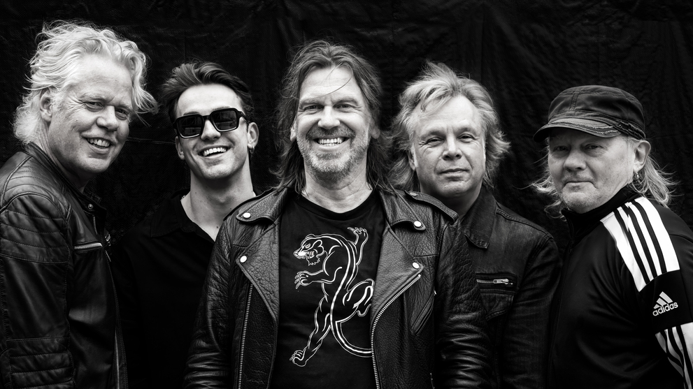 Golden Earring Undercover